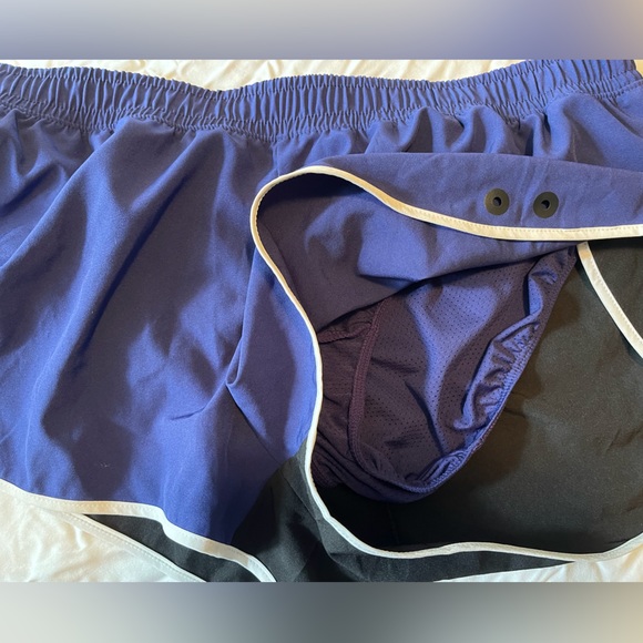 Fabletics Women’s running shorts - Picture 2 of 3